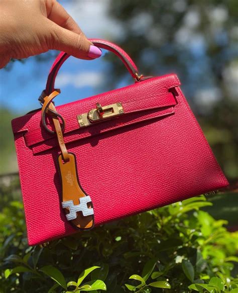 hermes mini kelly reviews.